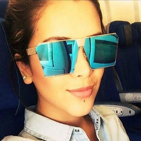 Sunglasses - Picture 2 of 3